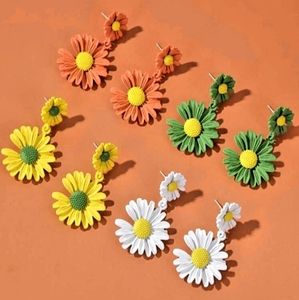NWT ROMWE multicolir daisy design earrings.